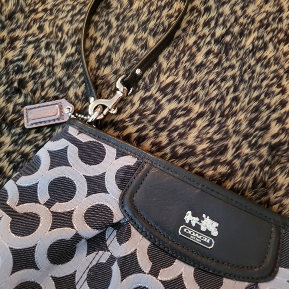 Coach Pouch Purse - Picture 13 of 13